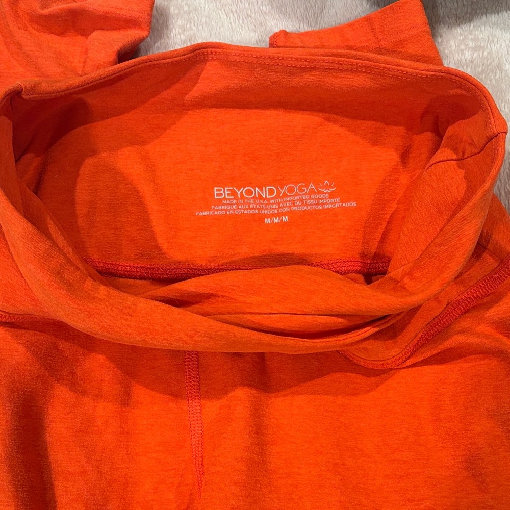 Beyond Yoga Vibrant Orange leggings